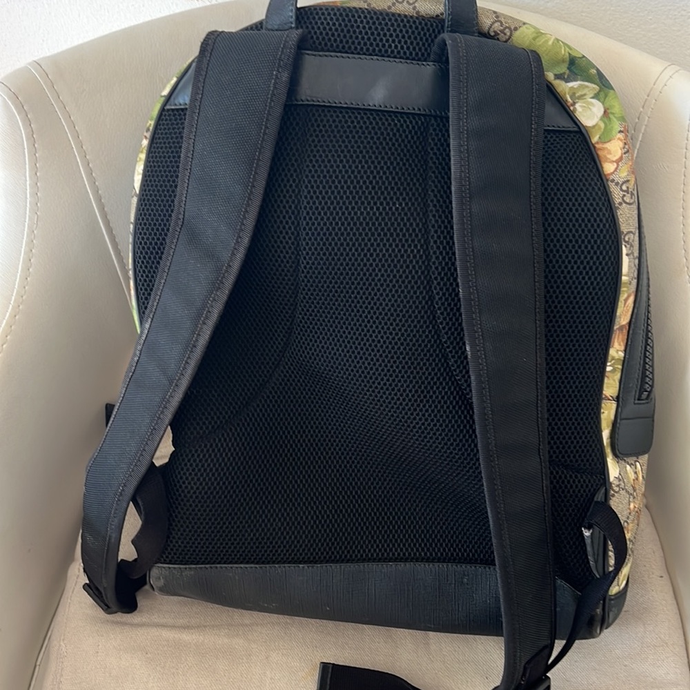 Gorgeous rare Gucci bookbag - Picture 5 of 8